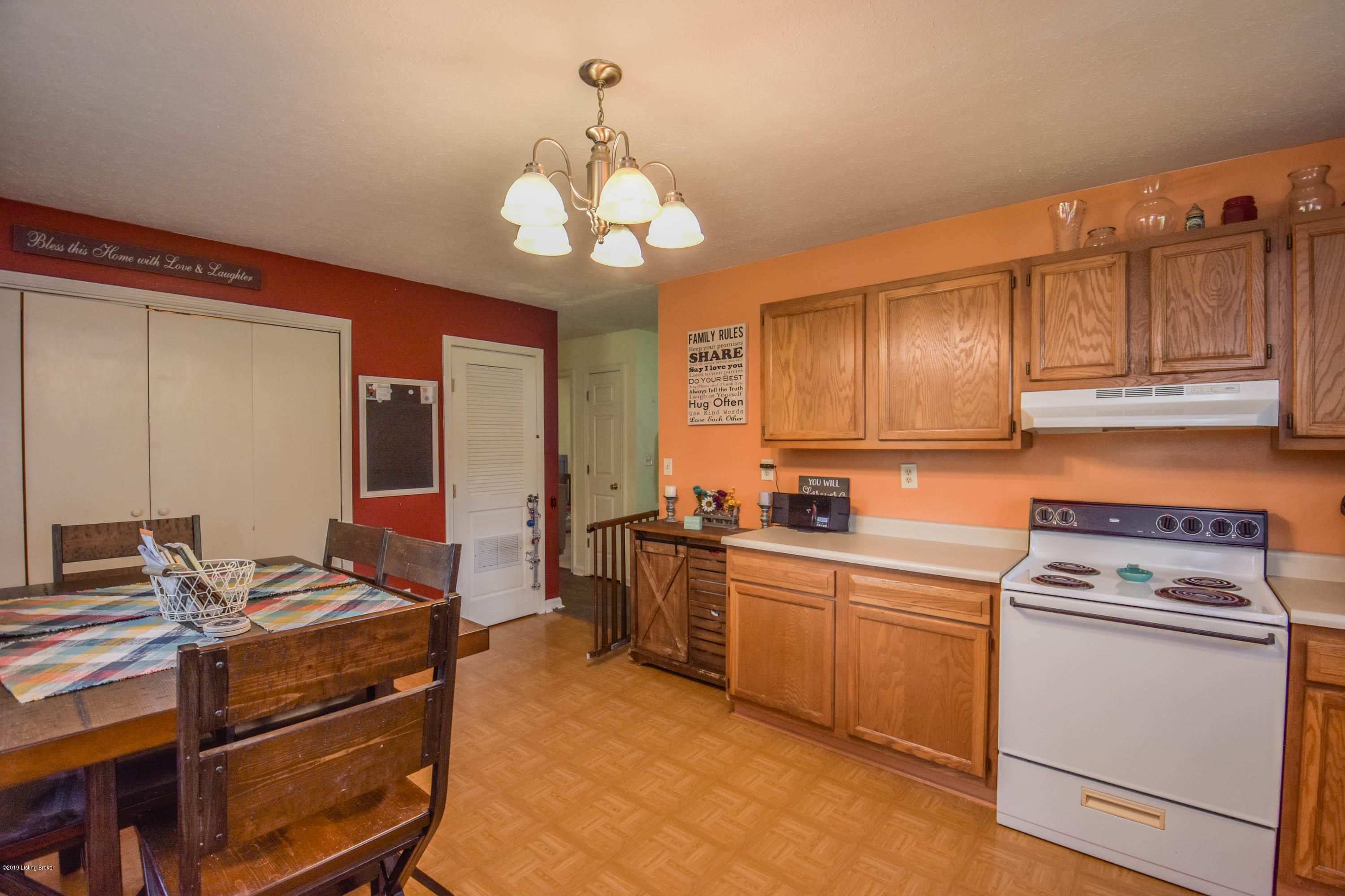 6800 Terry Road Louisville, KY 40258 - Photo 10 of 21 DSC_0623
