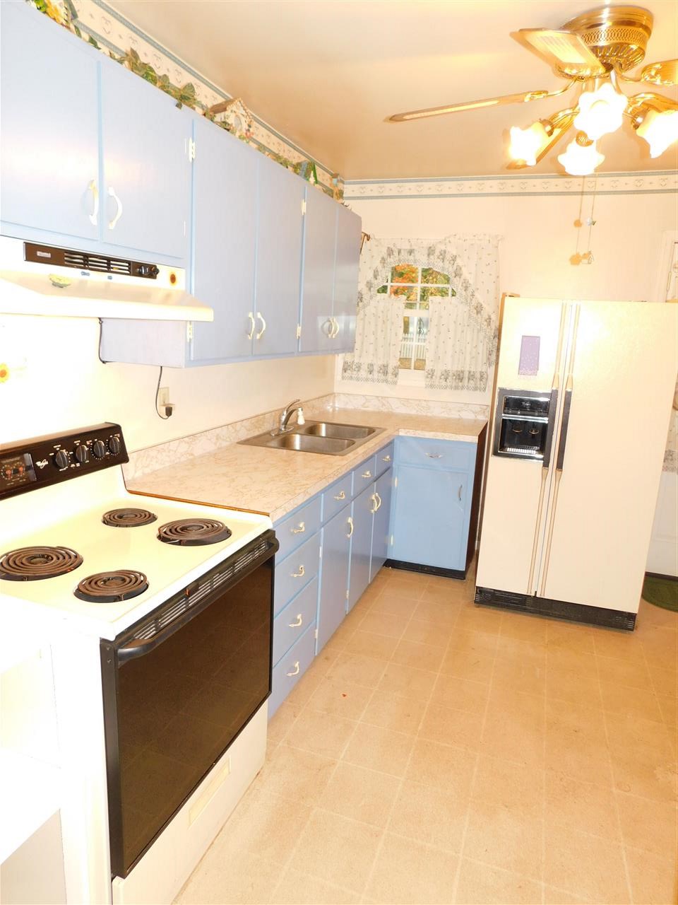 514 Hanover Road Evansville, IN 47710 - Photo 10 of 22 Gallery Image 10
