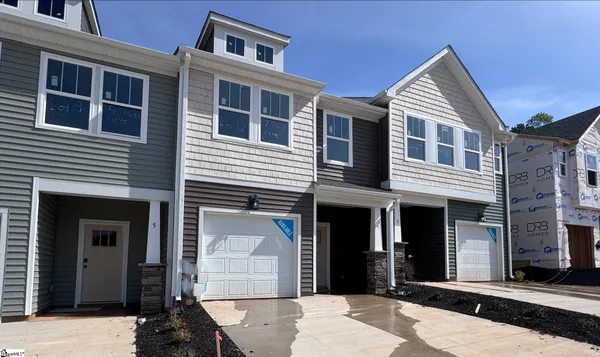 $273,990 | 7 Starks Circle, Simpsonville, SC 29680