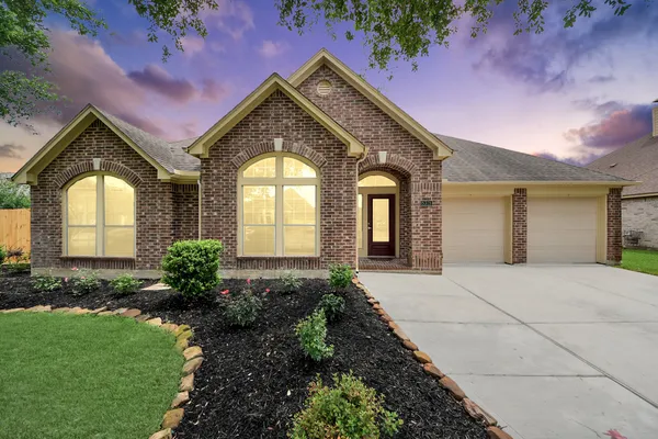 $2,800 | 5315 Troutline Lane, Rosenberg, TX 77471