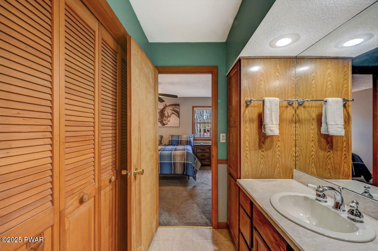 98 Roamingwood Road Lake Ariel, PA 18436 - Photo 35 of 63