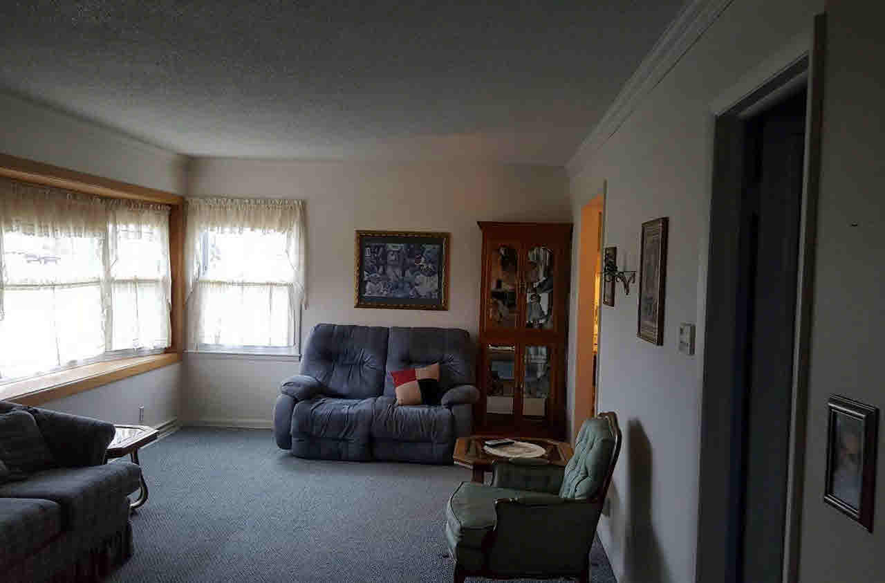 2035 North Oak Road Davison, MI 48423 - Photo 10 of 34 21278132-9.JPG