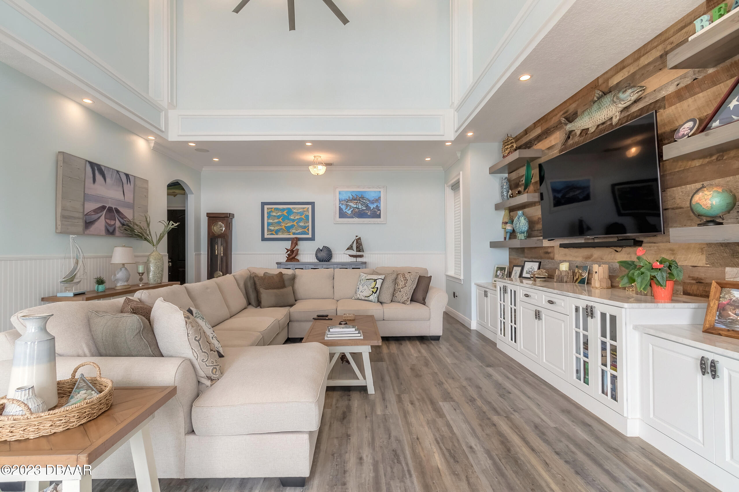 1704 John Anderson Drive Ormond Beach, FL 32176 - Photo 21 of 90 living room