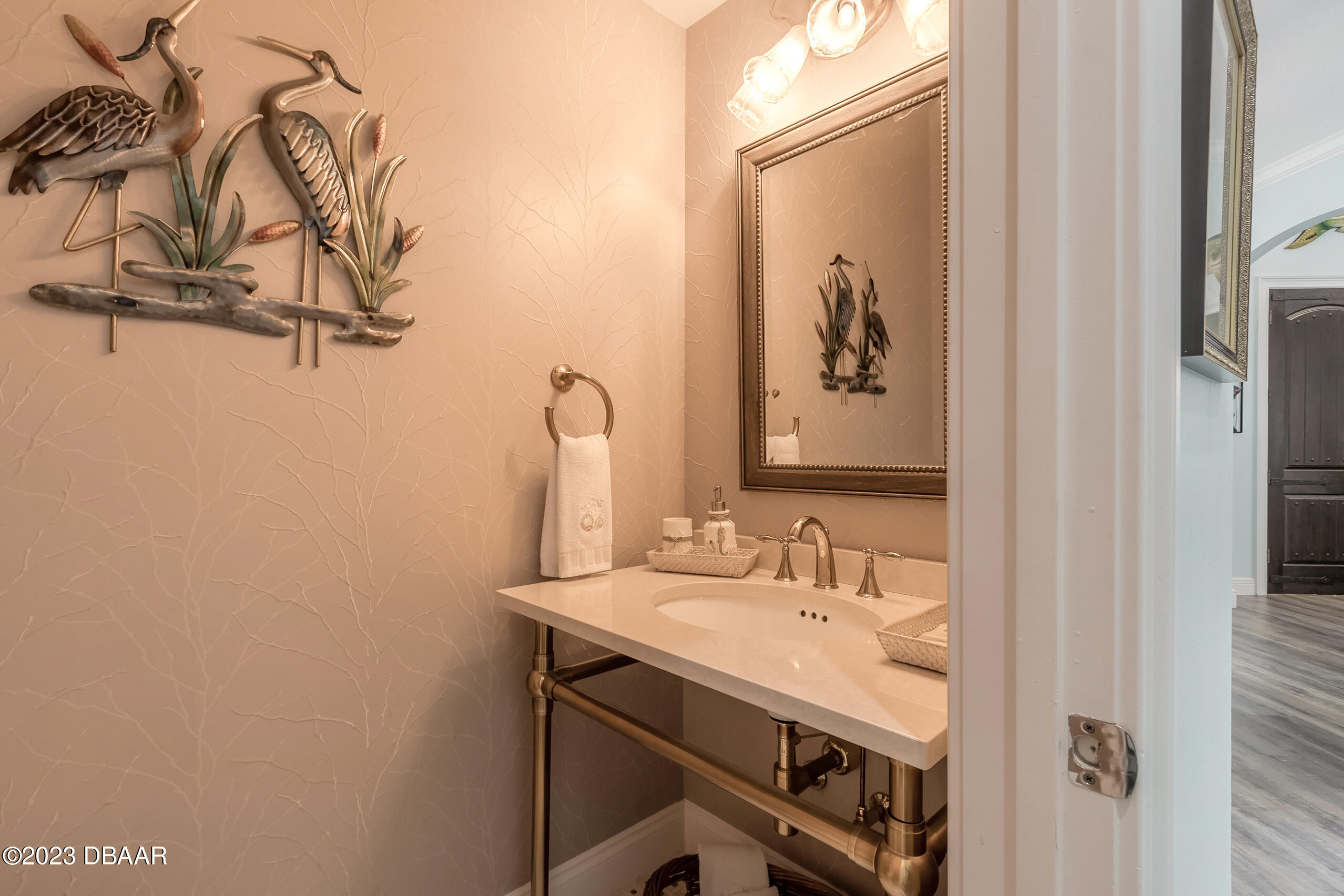 1704 John Anderson Drive Ormond Beach, FL 32176 - Photo 31 of 90 guest bath