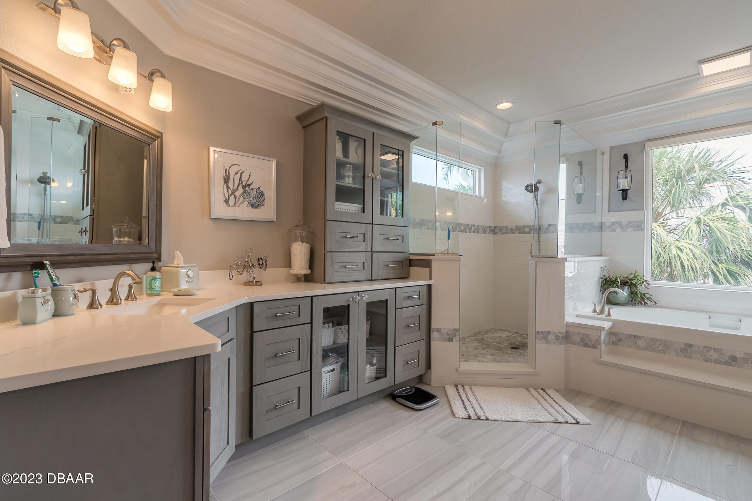 1704 John Anderson Drive Ormond Beach, FL 32176 - Photo 47 of 90 primary bath