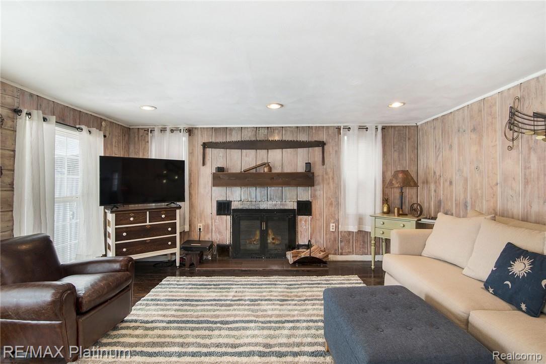 9062 Forest Road Whitmore Lake, MI 48189 - Photo 13 of 37 Photo-Feb-26,-12-52-23-PM.jpg