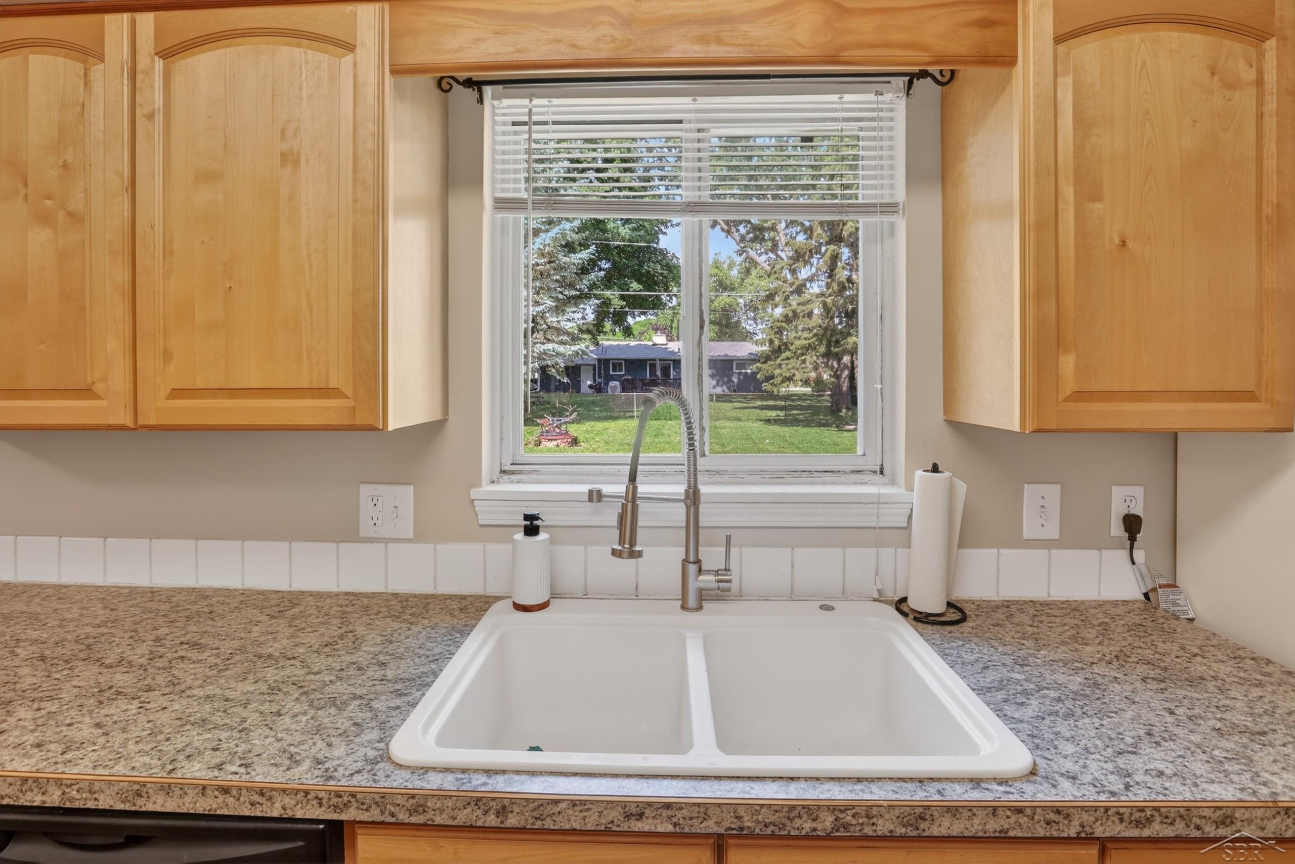 2835 Clayburn Road Saginaw, MI 48603 - Photo 6 of 23
