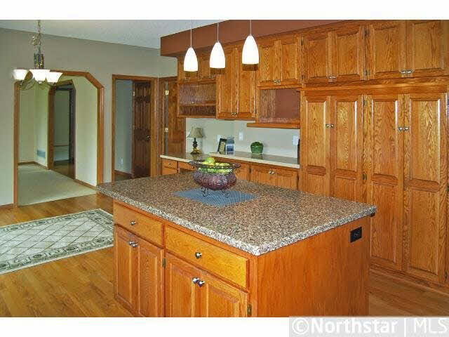 3566 Rae Lane Woodbury, MN 55125 - Photo 9 of 18 Gallery Image 9