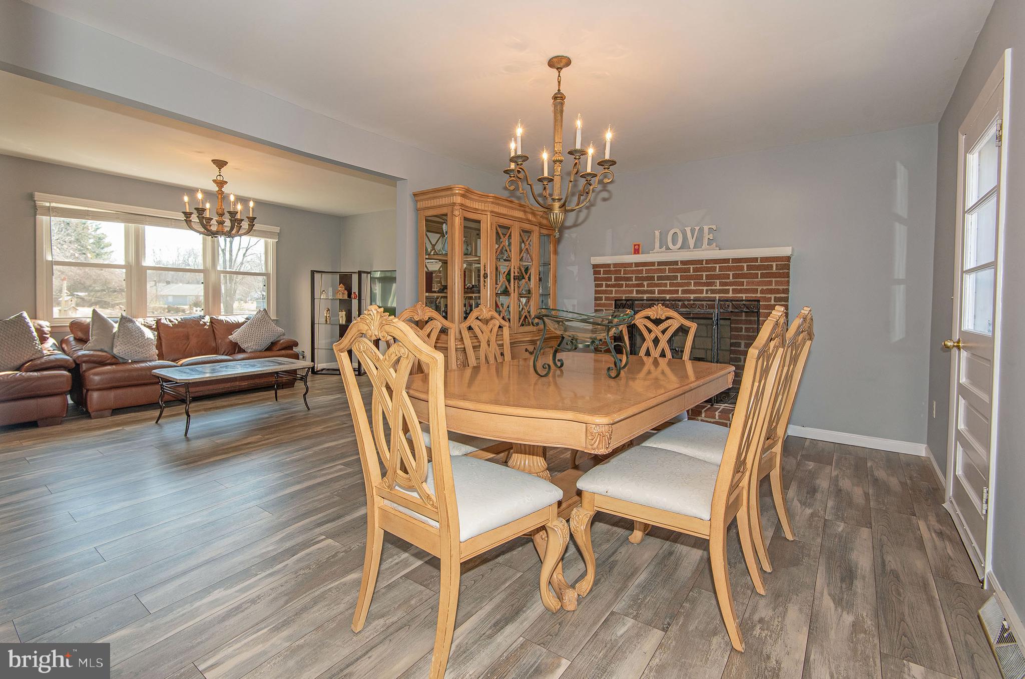3354 Easton Road Edgewater, MD 21037 - Photo 5 of 33 Dining Room W/Gas Fireplace