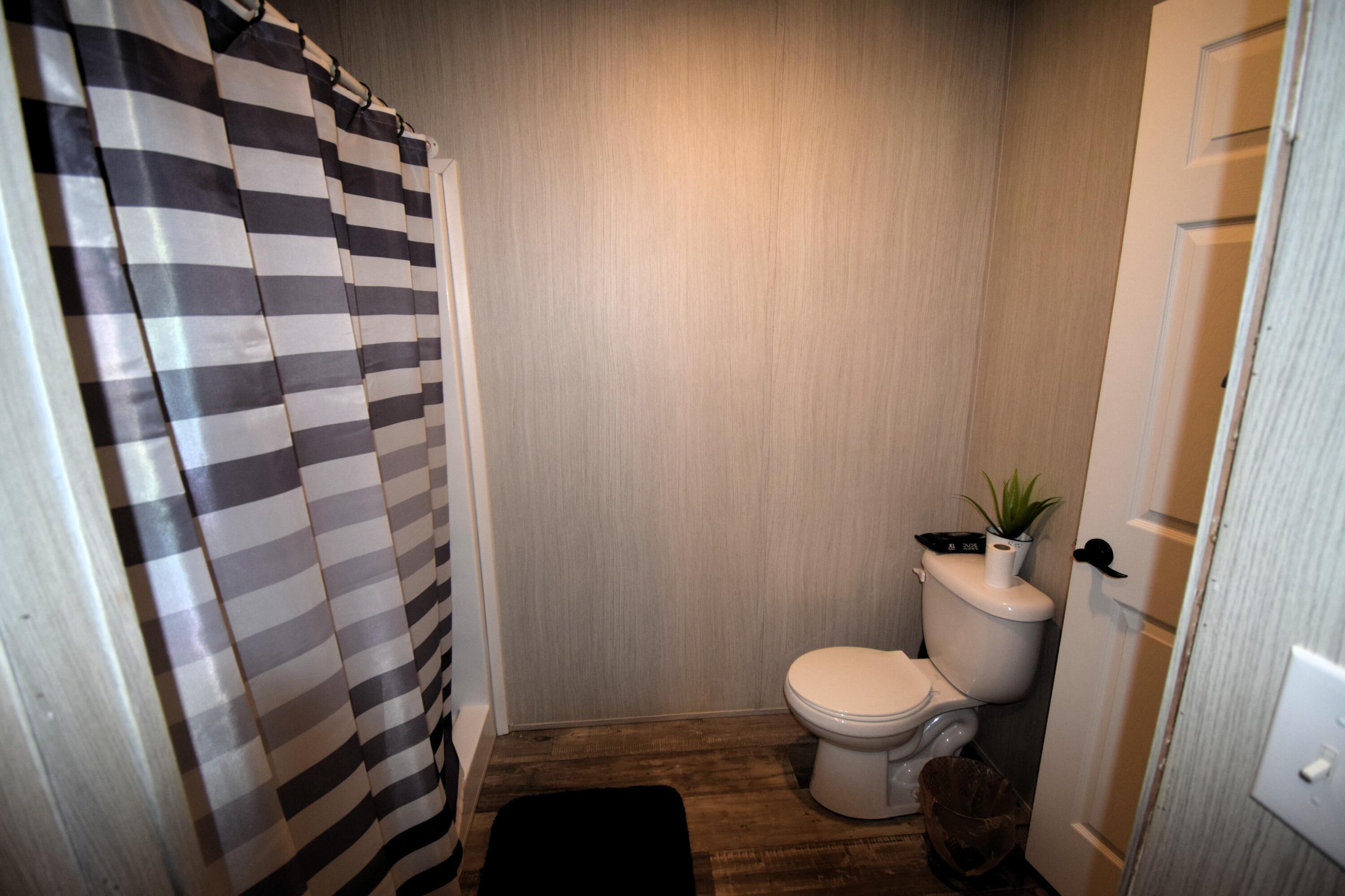 6583 Bill Lundy Road Laurel Hill, FL 32567 - Photo 16 of 22 Bathroom 2