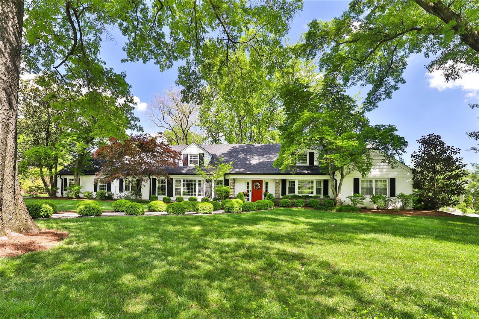 22 South McKnight Road St. Louis, MO 63124 - Photo 1 of 56 Gallery Image 1