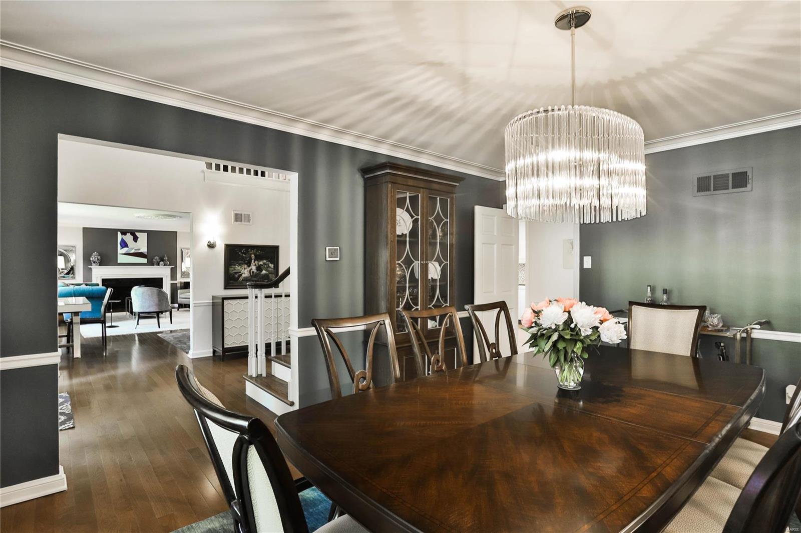 22 South McKnight Road St. Louis, MO 63124 - Photo 11 of 56 Gallery Image 11