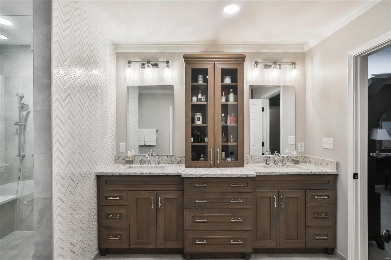 22 South McKnight Road St. Louis, MO 63124 - Photo 36 of 56 Gallery Image 36