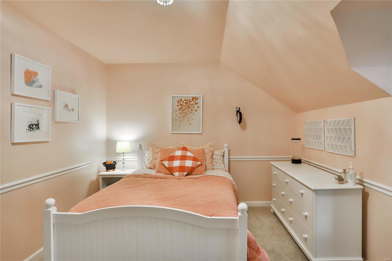 22 South McKnight Road St. Louis, MO 63124 - Photo 46 of 56 Gallery Image 46
