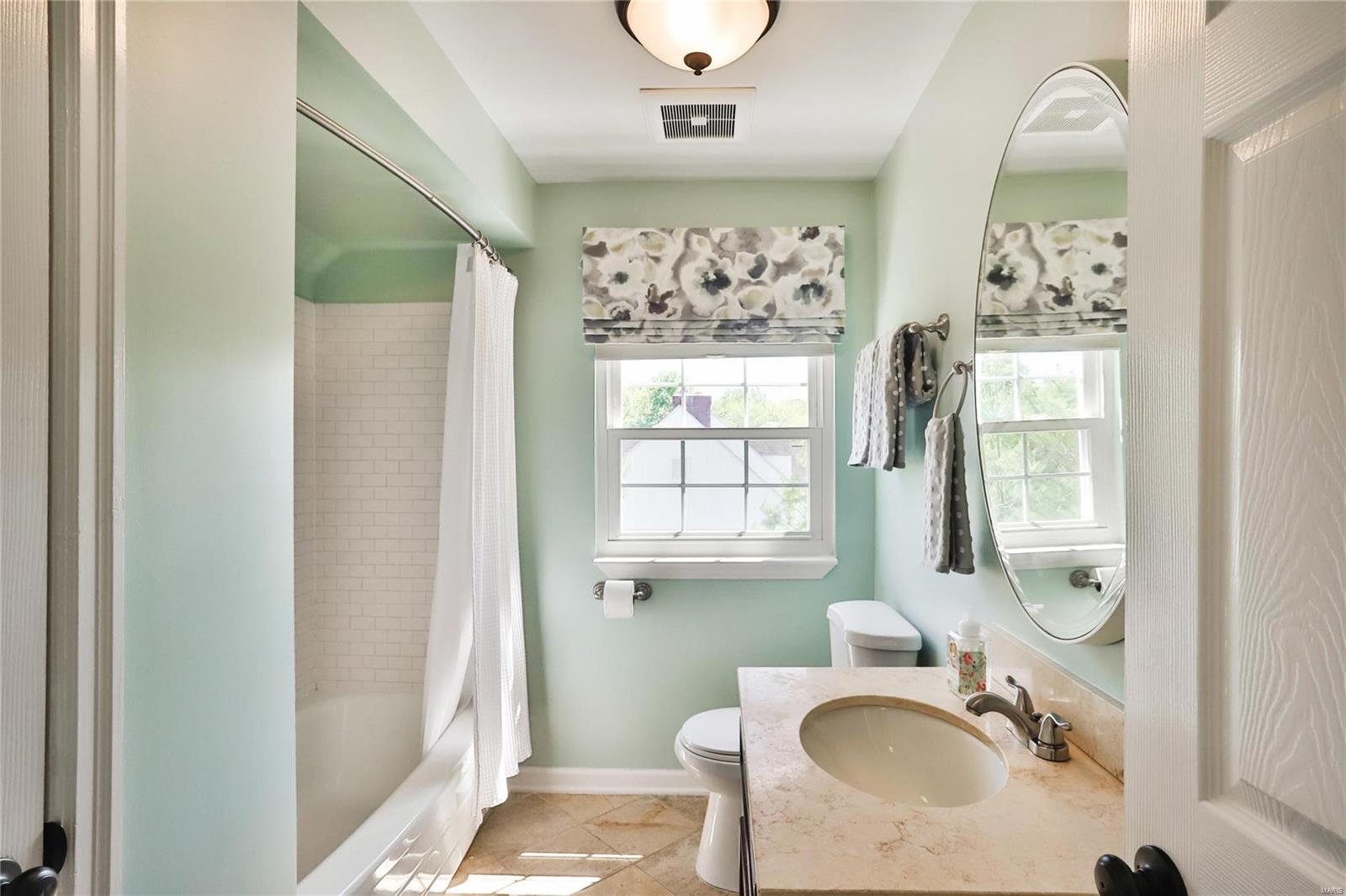 22 South McKnight Road St. Louis, MO 63124 - Photo 48 of 56 Gallery Image 48