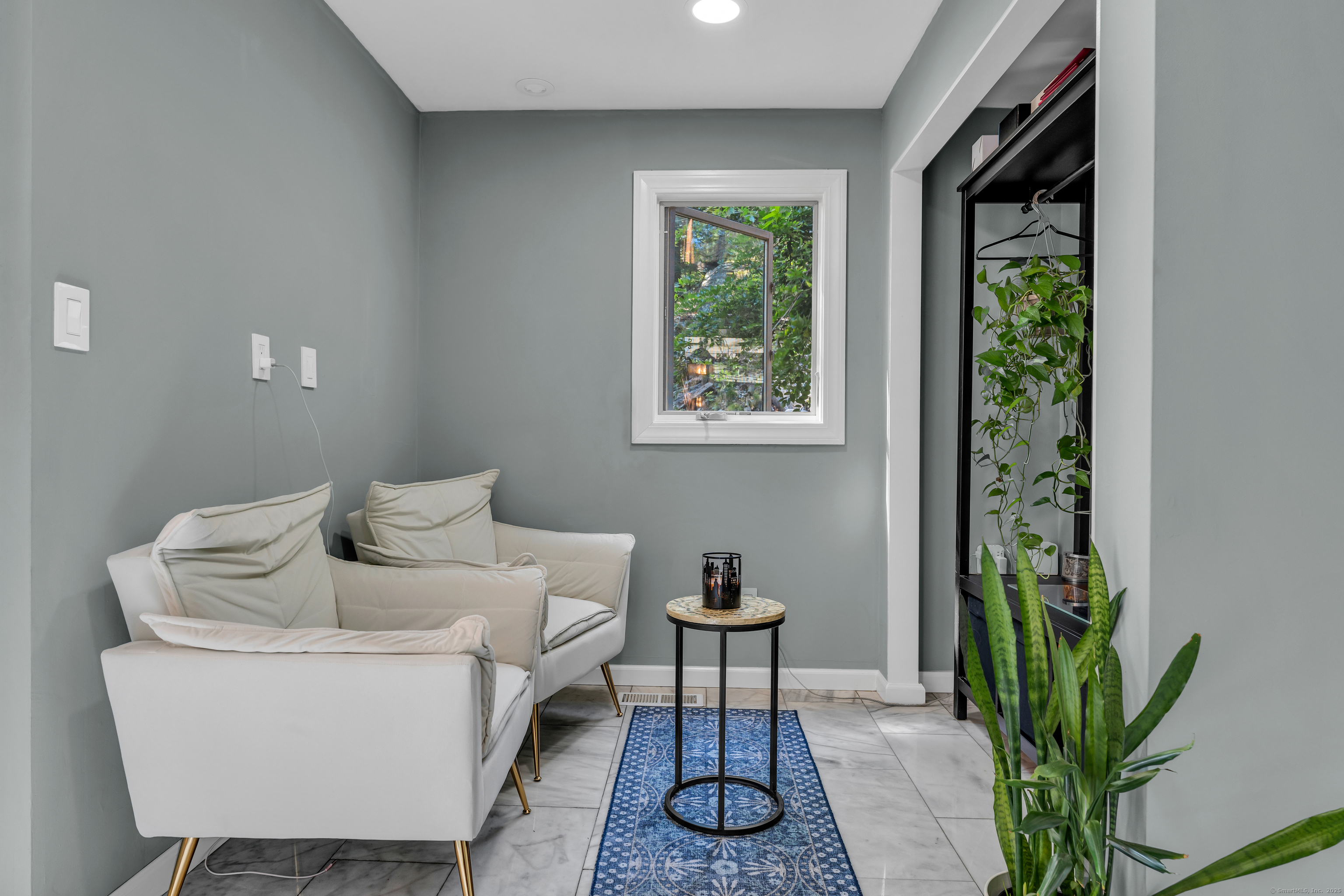 155 Stony Creek Road Branford, CT 06405 - Photo 17 of 40