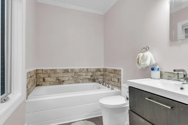 $950,000 | 155 Stony Creek Road, Branford, CT 06405