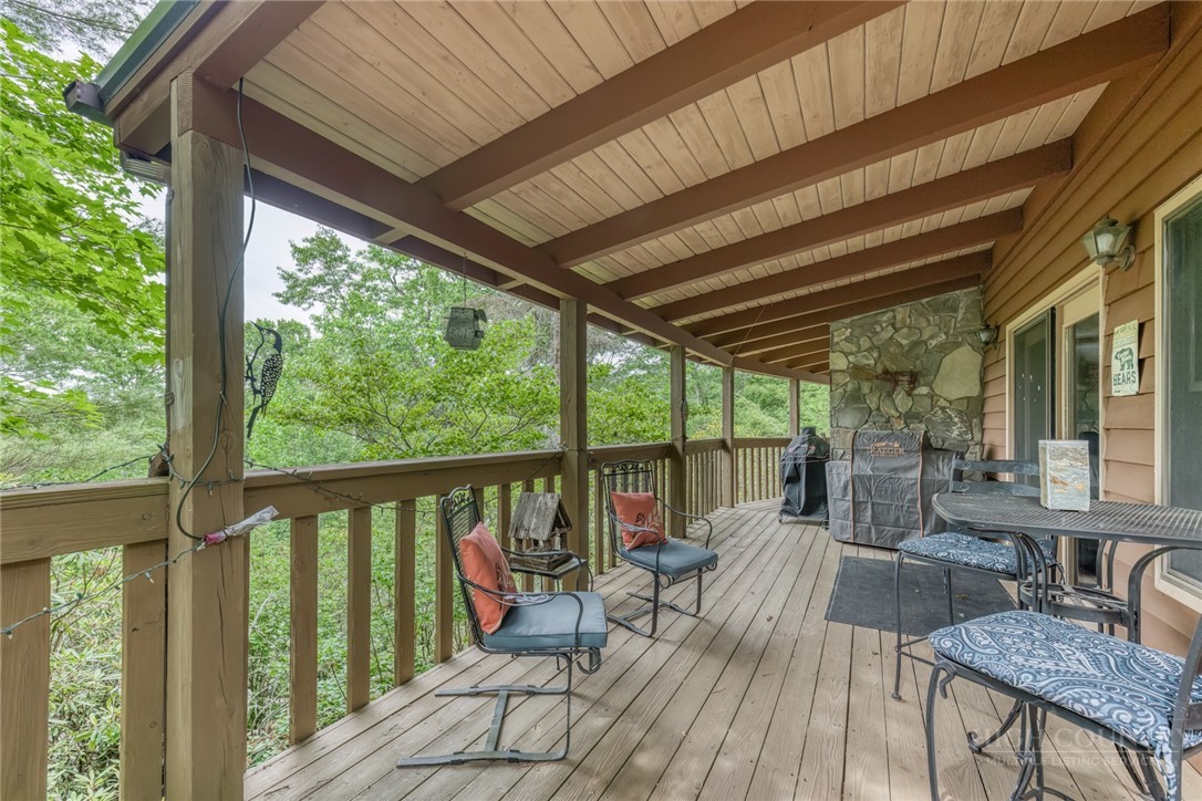 392 Locust Road Newland, NC 28657 - Photo 22 of 43