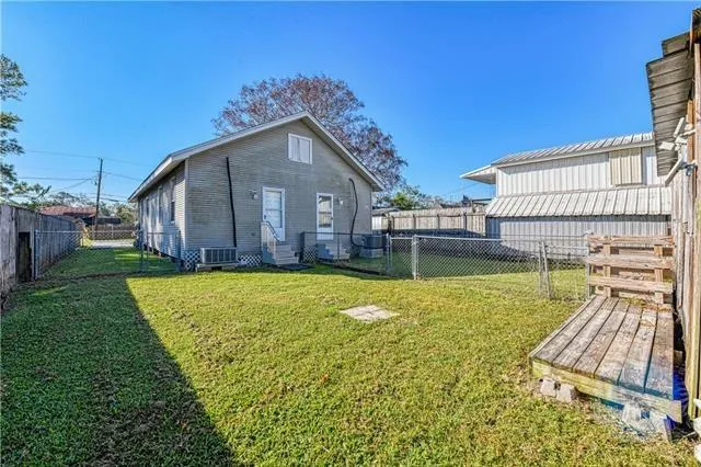 $1,300 | 925 Rupp Street, Gretna, LA 70053