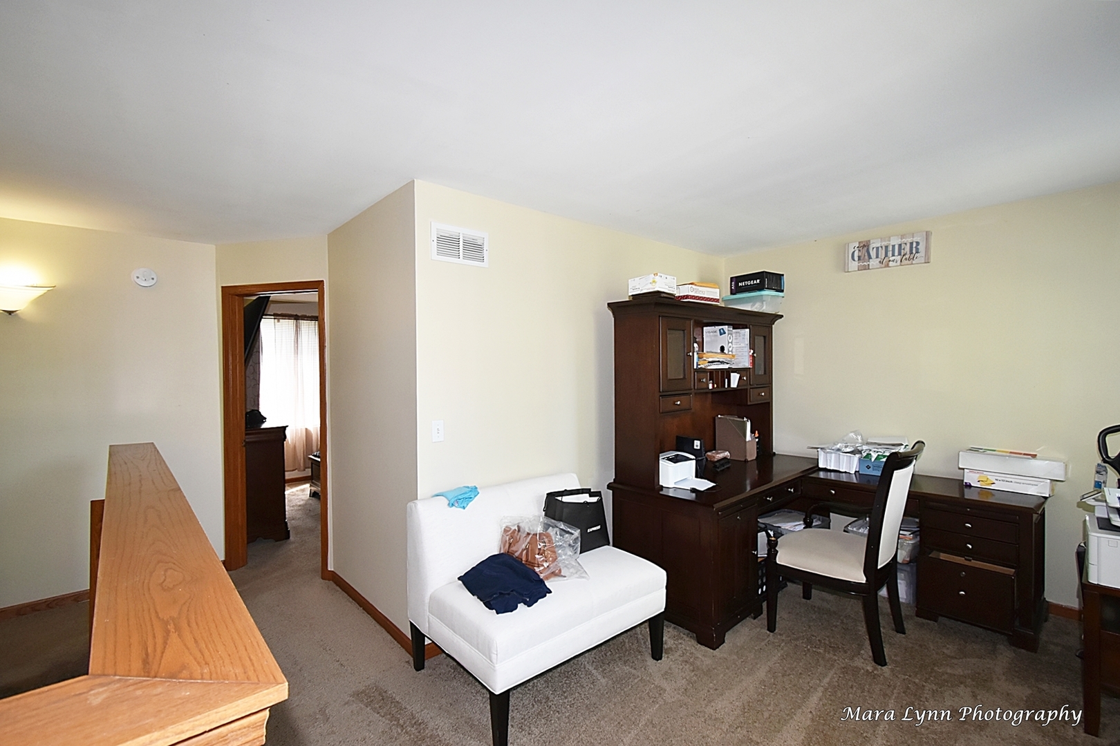 987 Symphony Drive Aurora, IL 60504 - Photo 12 of 27 a living room with furniture and wooden floor