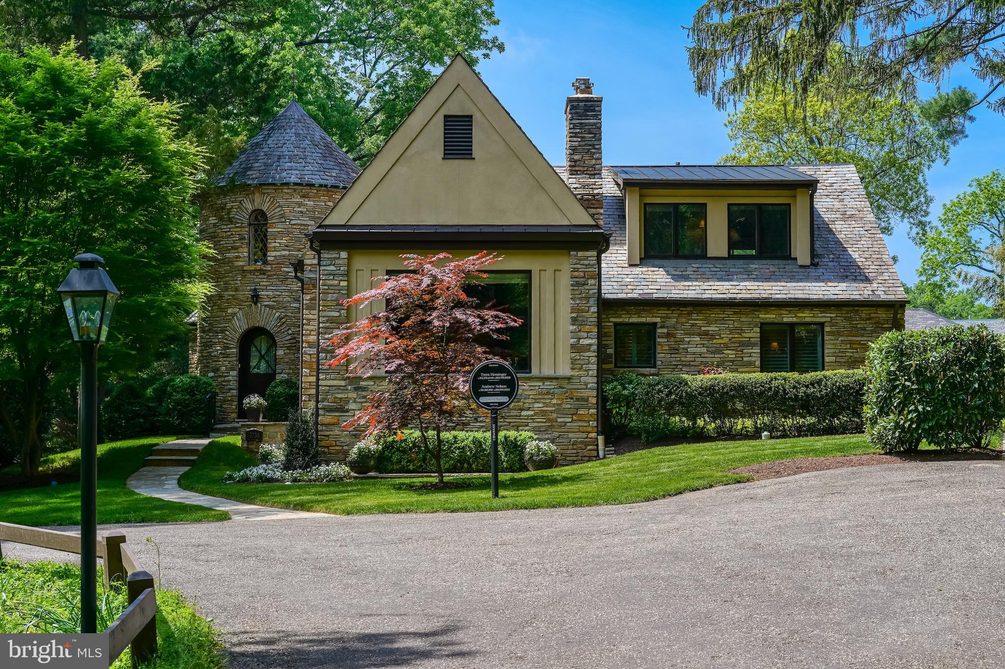 2730 Chain Bridge Road Northwest Washington, DC 20016 - Photo 2 of 53