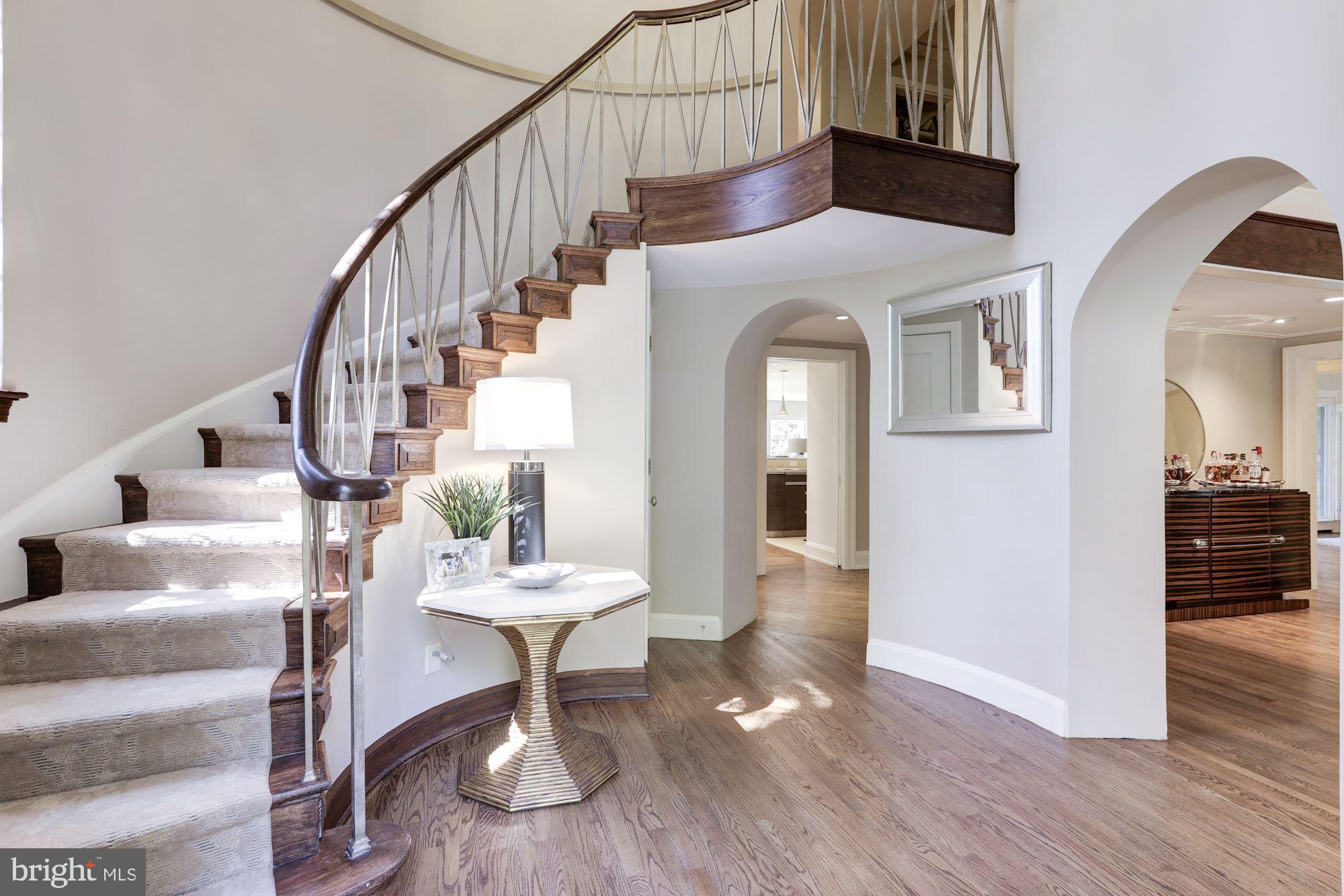 2730 Chain Bridge Road Northwest Washington, DC 20016 - Photo 3 of 53