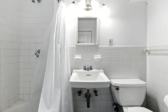 $1,395,000 | 42-44 Judkins Street, Newton, MA 02460