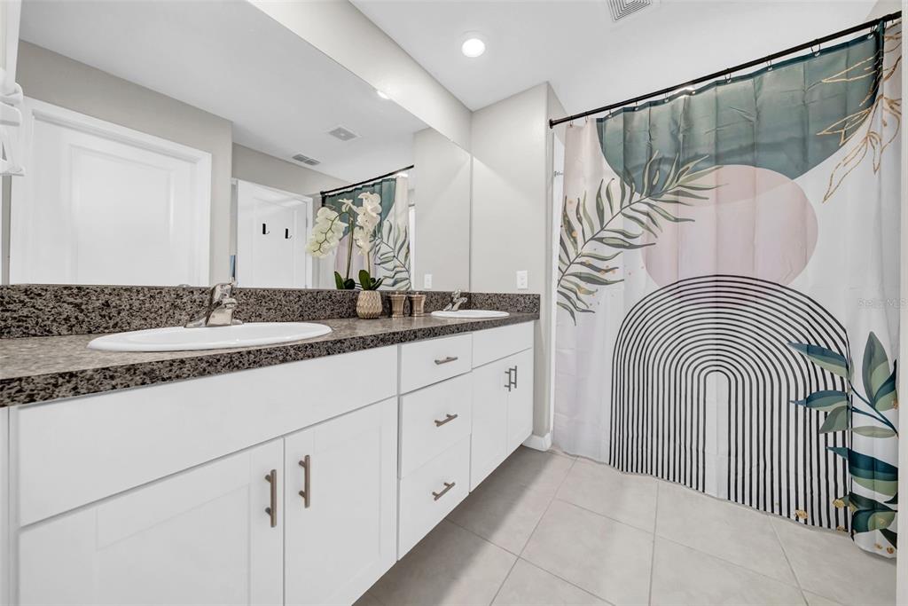 31440 Barrel Wave Way Wesley Chapel, FL 33545 - Photo 27 of 73