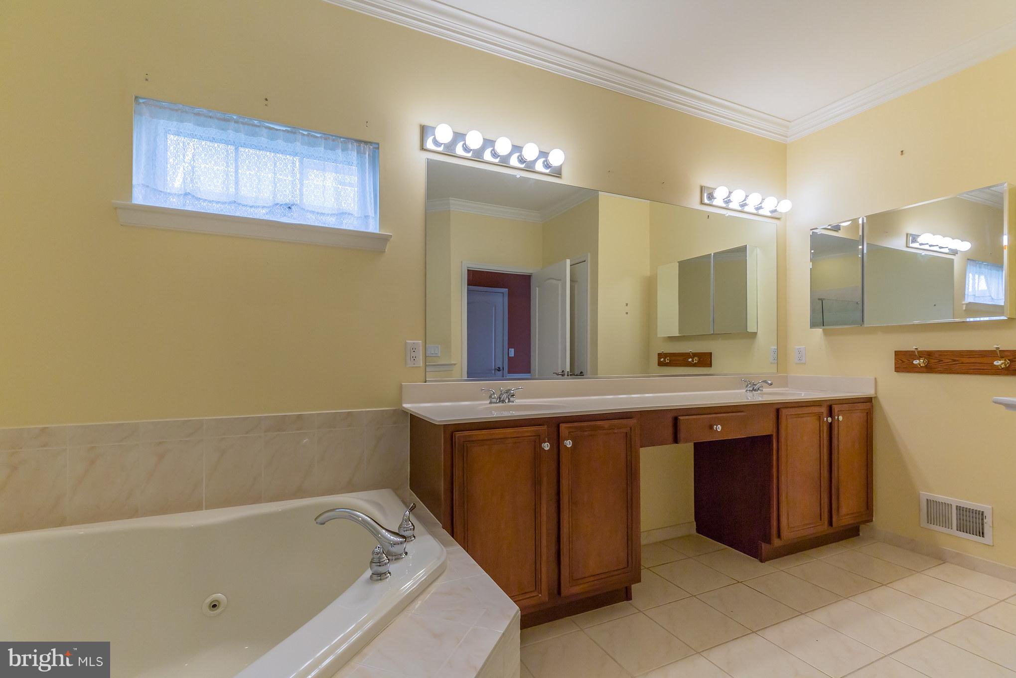 117 Whitall Road Glassboro, NJ 08028 - Photo 23 of 32 Master Bathroom