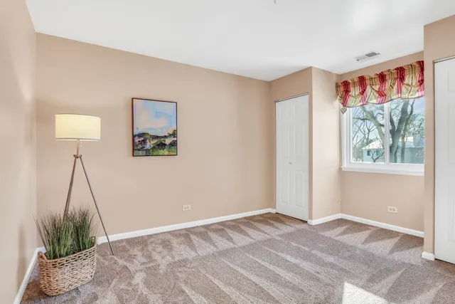 $229,000 | 5140 Coventry Lane, Unit 9A2, Gurnee, IL 60031