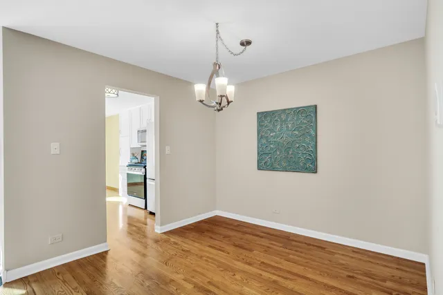 $229,000 | 5140 Coventry Lane, Unit 9A2, Gurnee, IL 60031