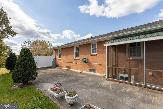 $414,999 | 204 Ridge Road, Winchester, VA 22602