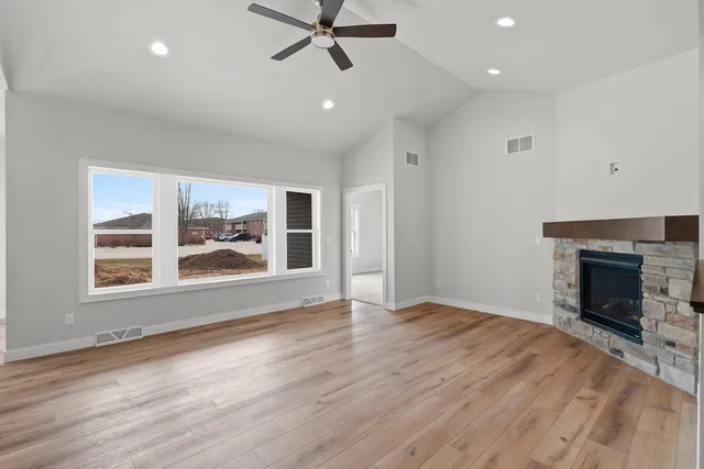 $399,900 | 1925 Creekwood Court, Manitowoc, WI 54220