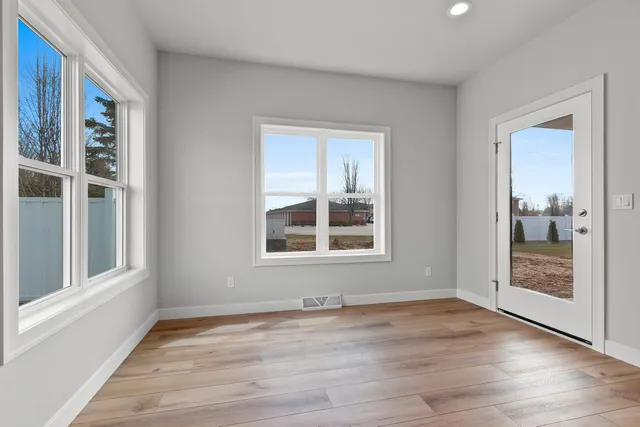 $399,900 | 1925 Creekwood Court, Manitowoc, WI 54220