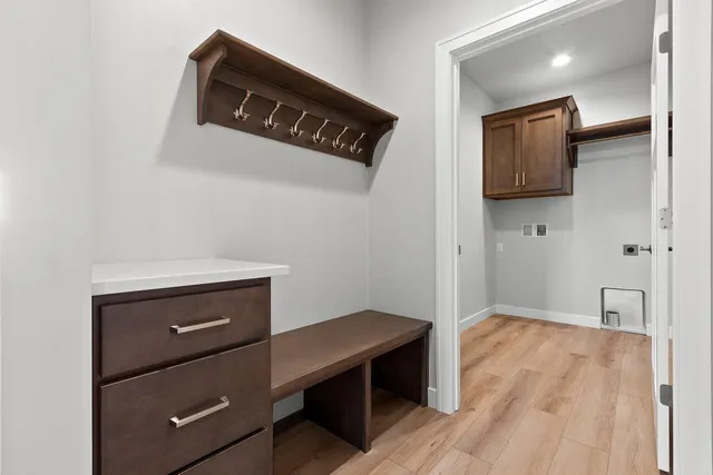 $399,900 | 1925 Creekwood Court, Manitowoc, WI 54220