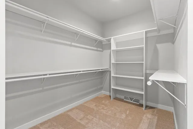 $399,900 | 1925 Creekwood Court, Manitowoc, WI 54220