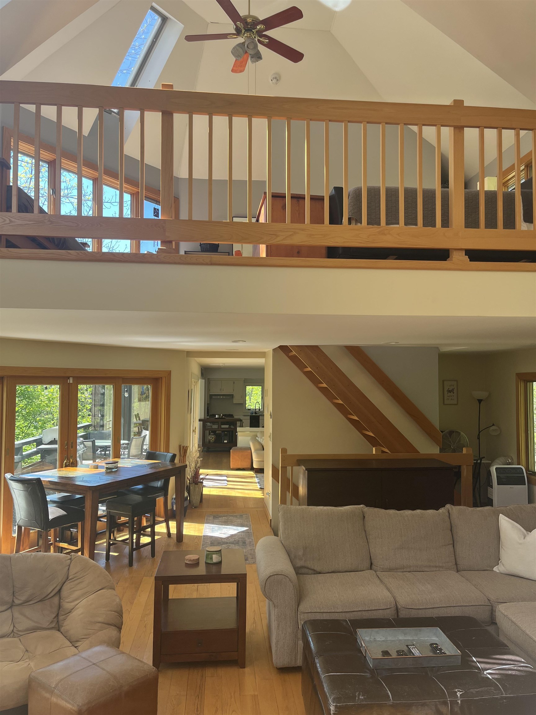 141 Great Hawk Road Rochester, VT 05767 - Photo 5 of 41