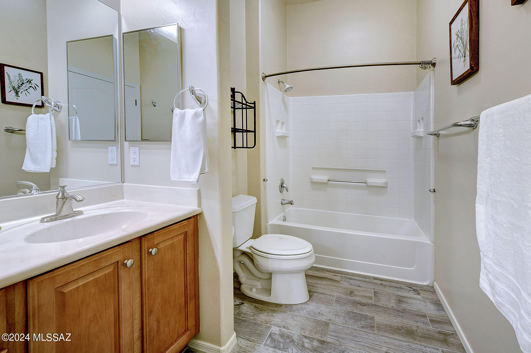 15084 North Pelham Road Tucson, AZ 85739 - Photo 24 of 40 a bathroom with a sink toilet and shower