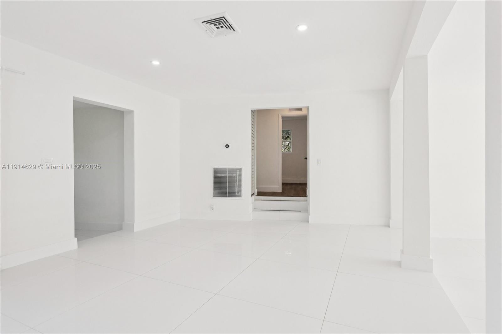 12630 Northeast Miami Place North Miami, FL 33161 - Photo 20 of 66