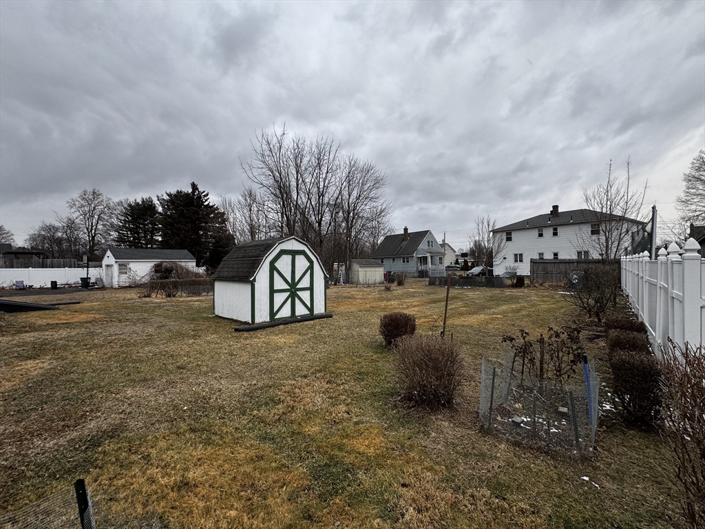 3 Ellsworth Street Westfield, MA 01085 - Photo 2 of 3