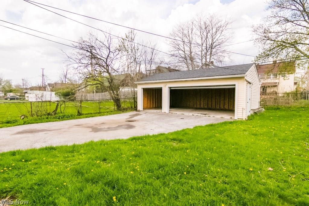 3613 Hildana Road Cleveland, OH 44120 - Photo 7 of 7
