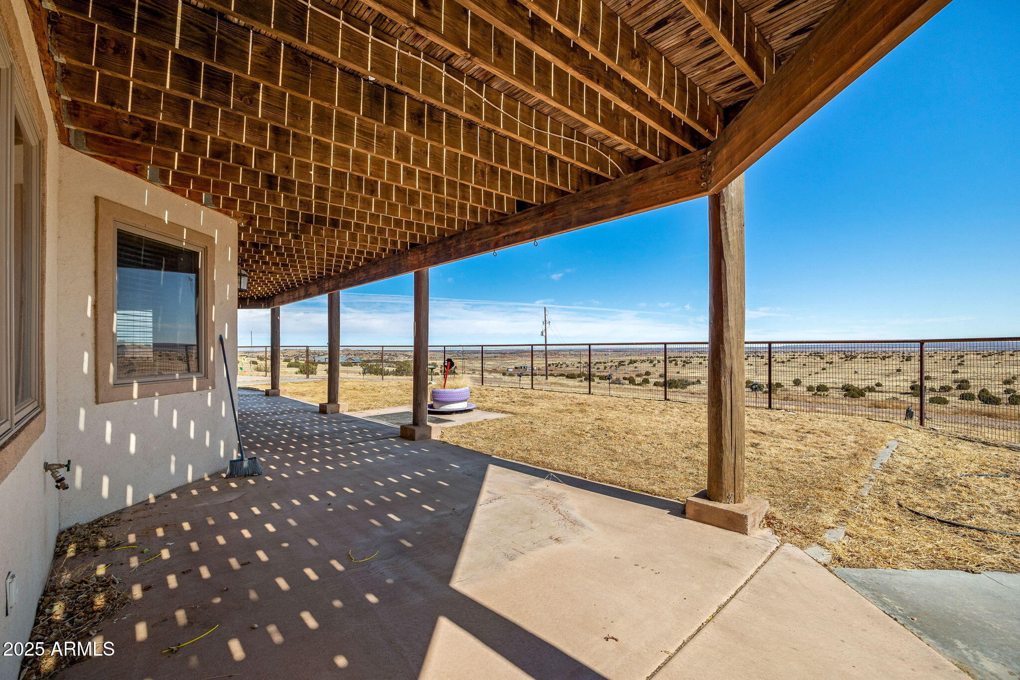 800 Arena Estates Taylor, AZ 85939 - Photo 11 of 50 a view of a balcony