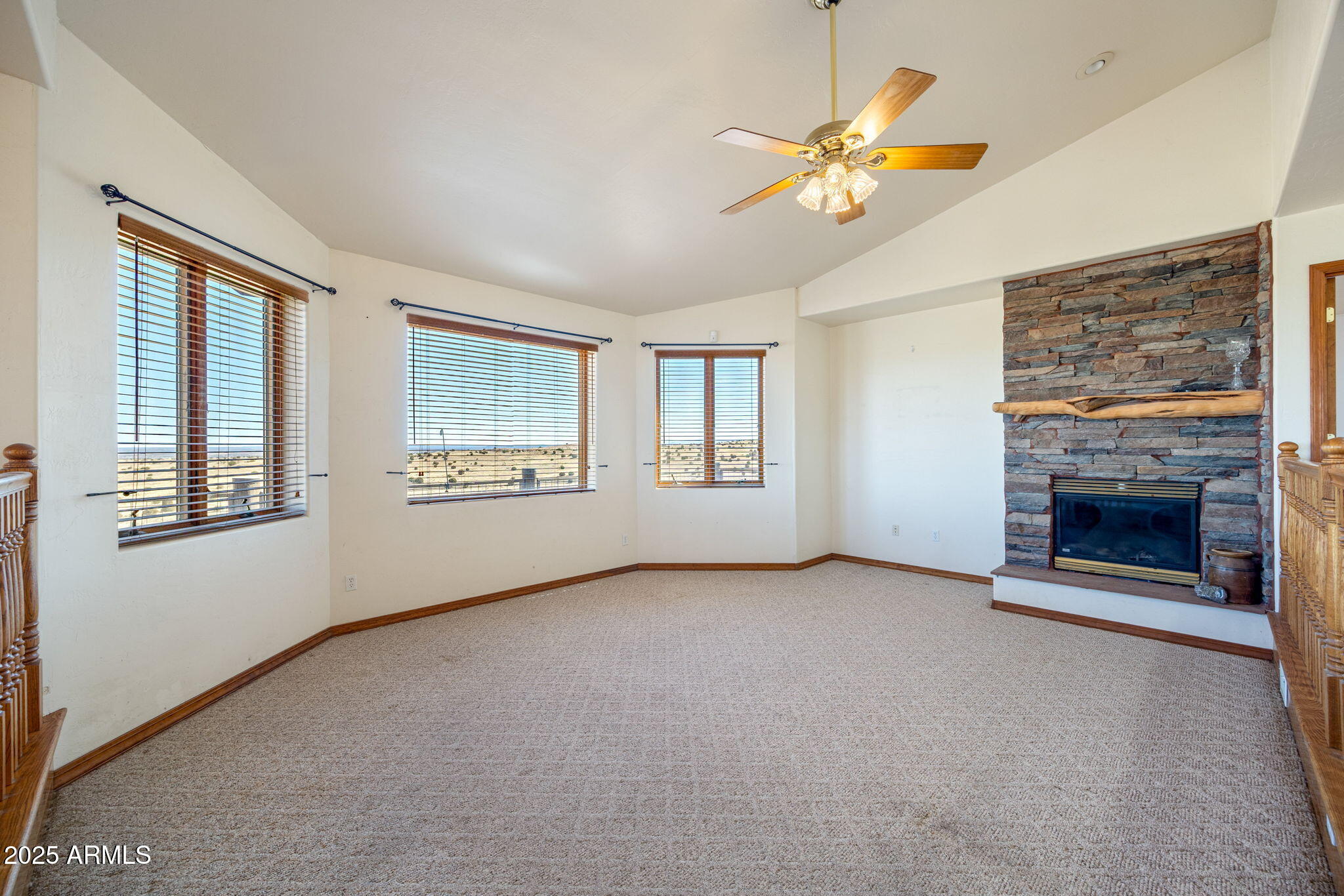 800 Arena Estates Taylor, AZ 85939 - Photo 13 of 50 a view of an empty room with a window