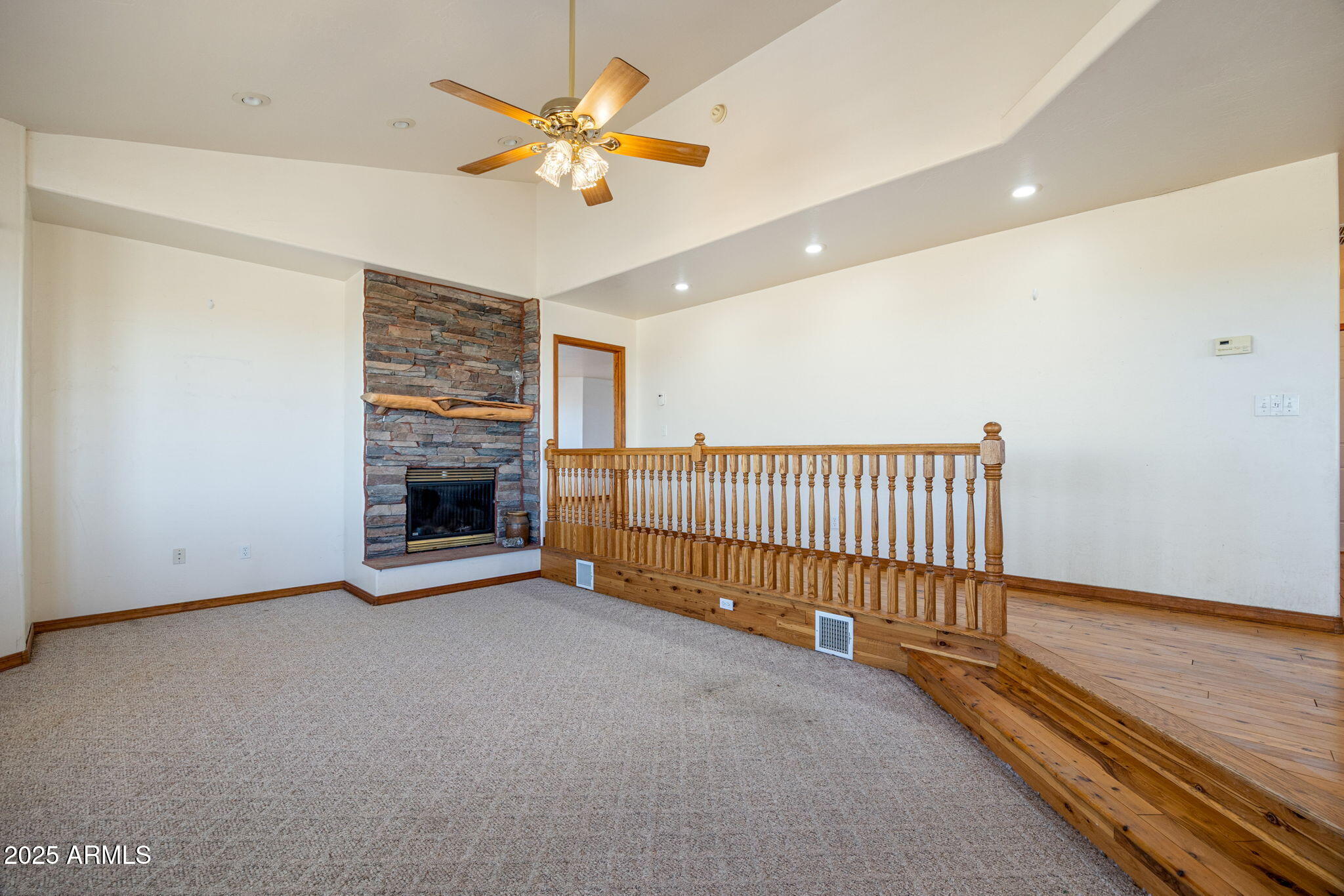 800 Arena Estates Taylor, AZ 85939 - Photo 14 of 50 an empty room with windows