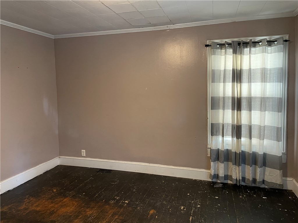 407 Evans Street Anderson, SC 29621 - Photo 3 of 10 Front room