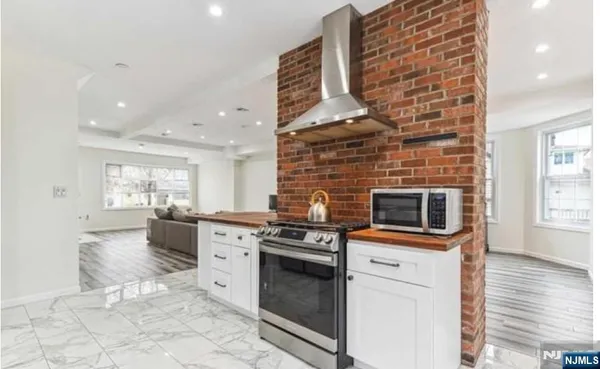 $3,750 | 103 Poplar Street, Ridgefield Park, NJ 07660