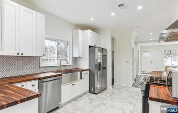 $3,750 | 103 Poplar Street, Ridgefield Park, NJ 07660