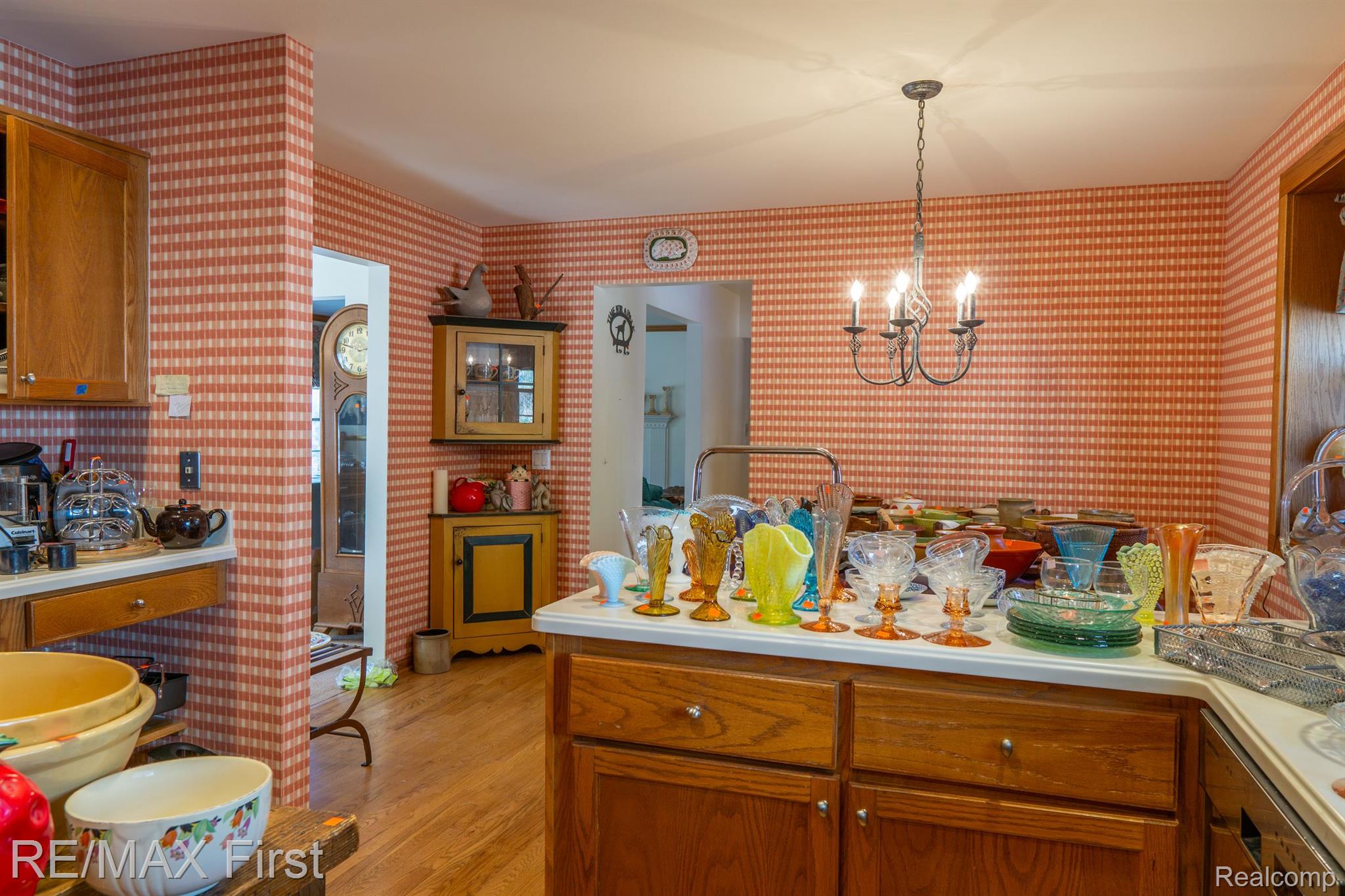 1035 West Snell Road Rochester, MI 48306 - Photo 22 of 47 Gallery Image 22