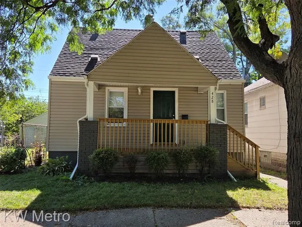 $1,800 | 428 East Hayes Avenue, Hazel Park, MI 48030