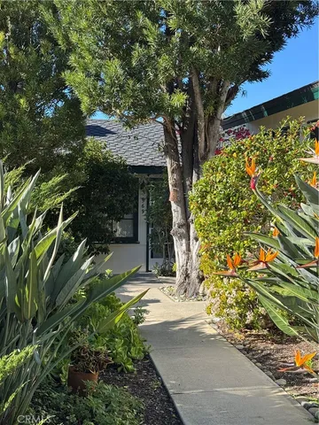 $3,600 | 569 Blumont Street, Laguna Beach, CA 92651